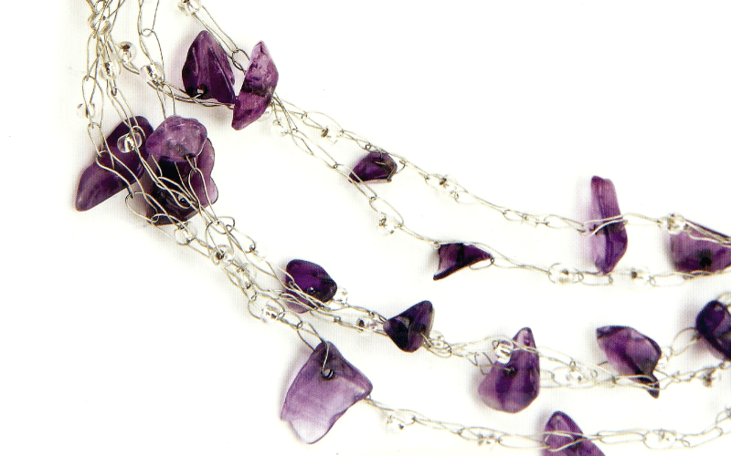 Gehäkelte Amethystkette. Anleitung für einzigartiges Design