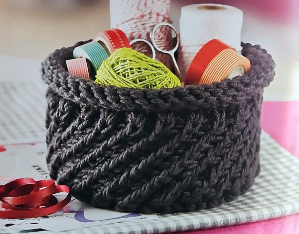 Gestrickte Tassenwärmer. Praktische Ideen für jeden Anlass