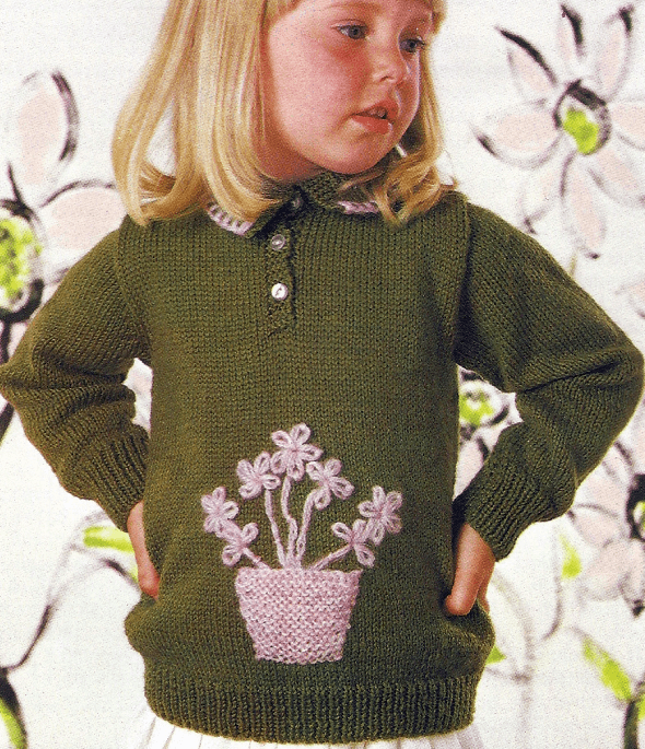 Gestrickter Kinderpullover mit Stickmotiv 