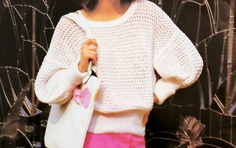 Gestrickter luftiger Baumwollpullover. Strickanleitung