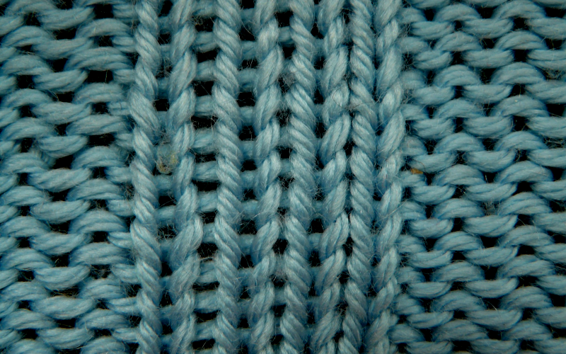 Einfache Anleitung. Kinderpullover mit niedlichen Motiven