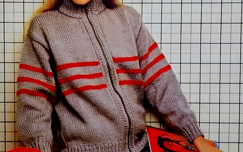 Mädchen Strickjacke mit Streifenmuster. Kostenlose Anleitung