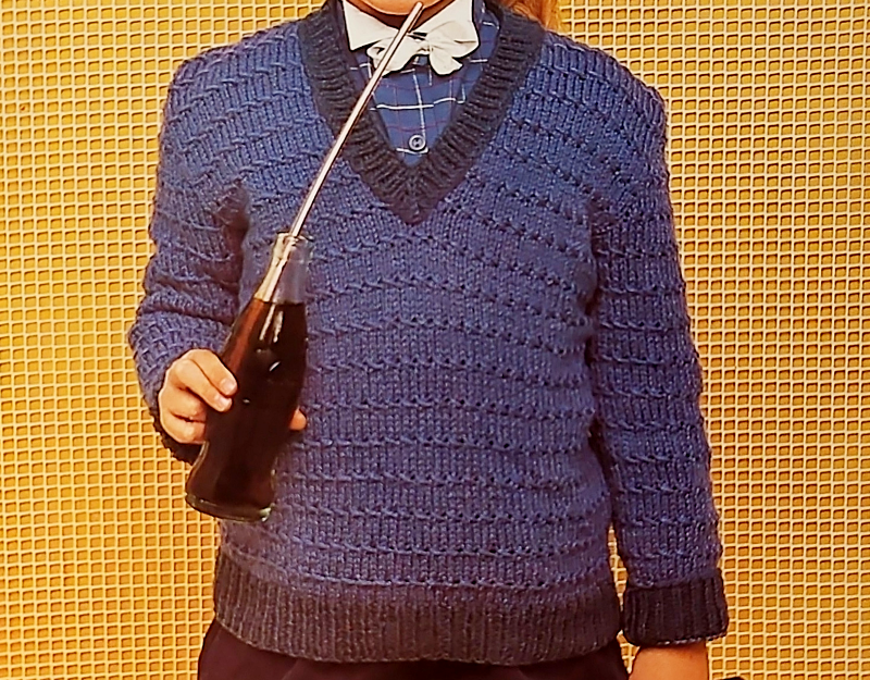 Mädchenpullover mit V-Ausschnitt (Größen 128-146) Anleitung