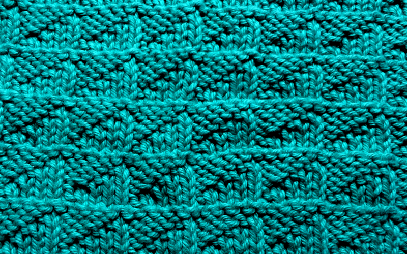 Mädchenpullover mit V-Ausschnitt (Größen 128-146) Anleitung