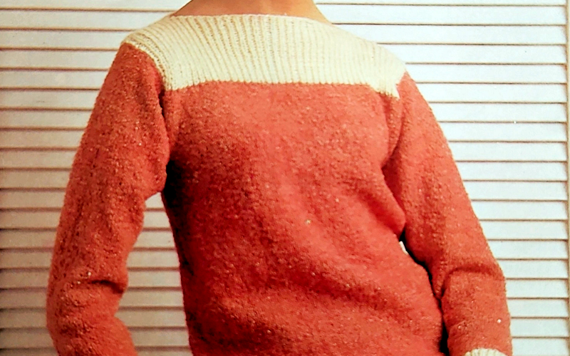 Zweifarbiger Damenpullover stricken. Kostenlose Anleitung